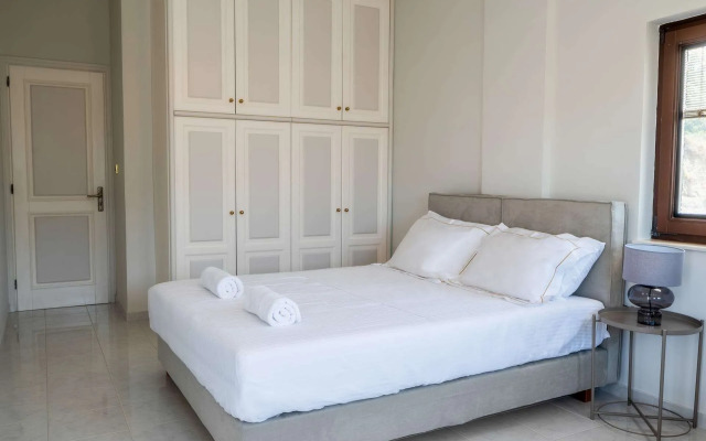 Red Rose Luxury Villa