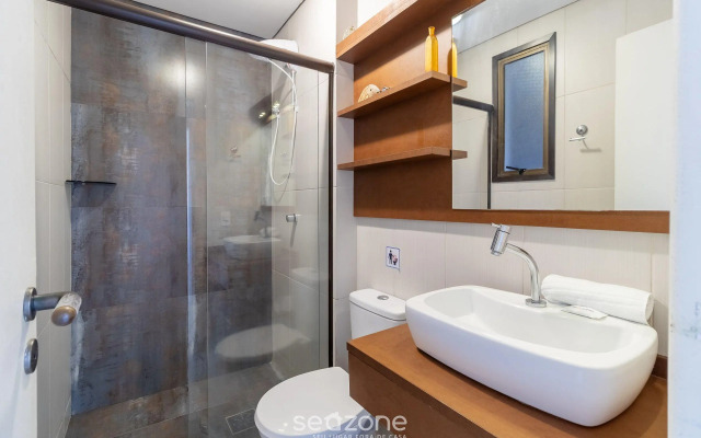 Apto com varanda vista mar GVM133