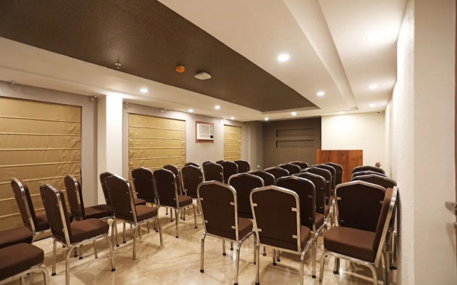 Pikus Inn By OYO Rooms
