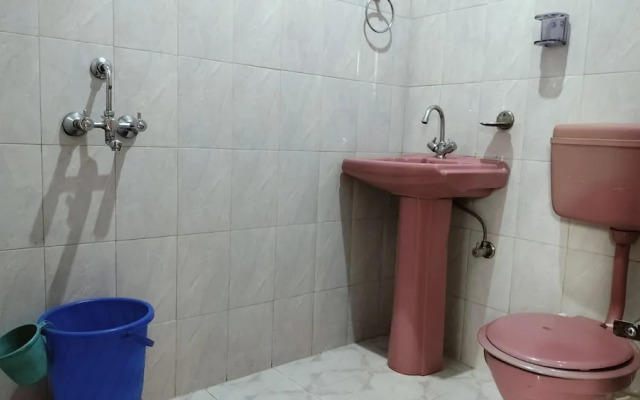 Hotel Adventure Inn 20 Metre from Swimming Pool