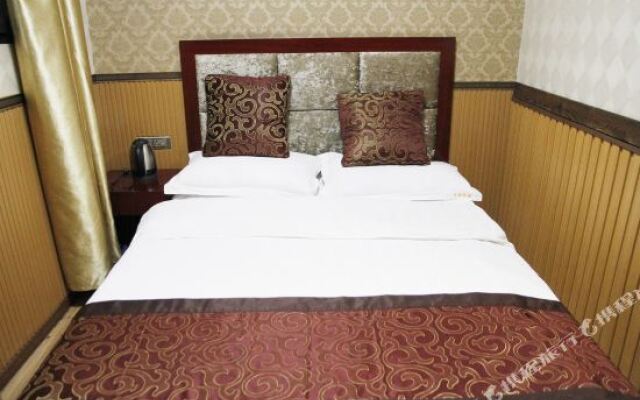 Muya Hotel (Xinshan Village Dadukou Pedestrian Street)