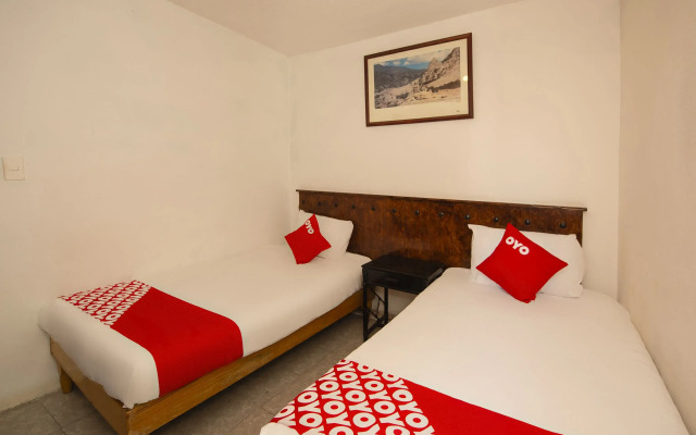 Hotel El Meson De La Luna