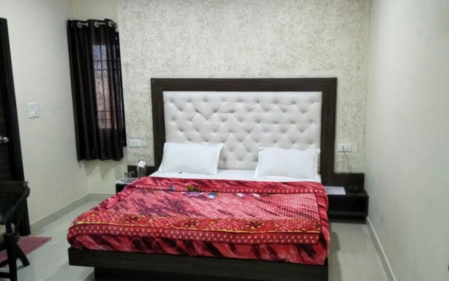 R.S Hotel & Restaurant