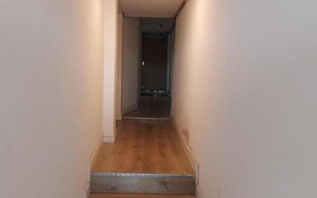 Lovely 3-bed Apartment in Parkgate Rotherham