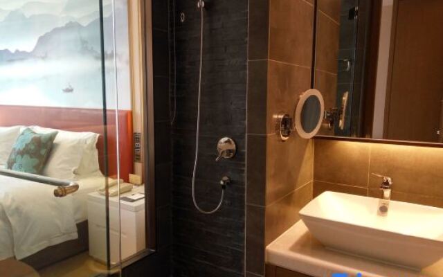 Kunming Lake View Hotel