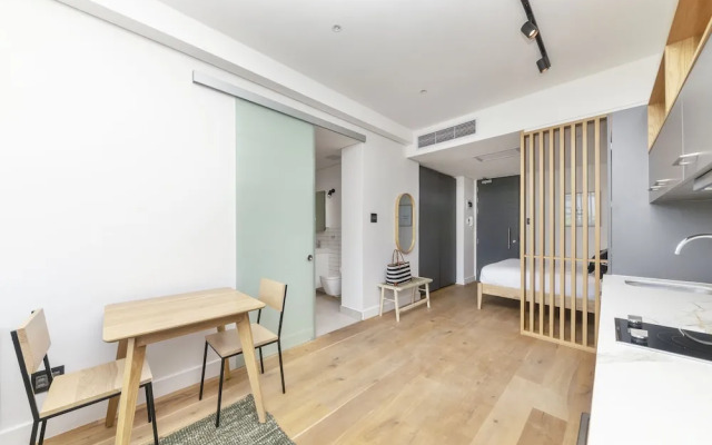 Comfortable Studio With City Views