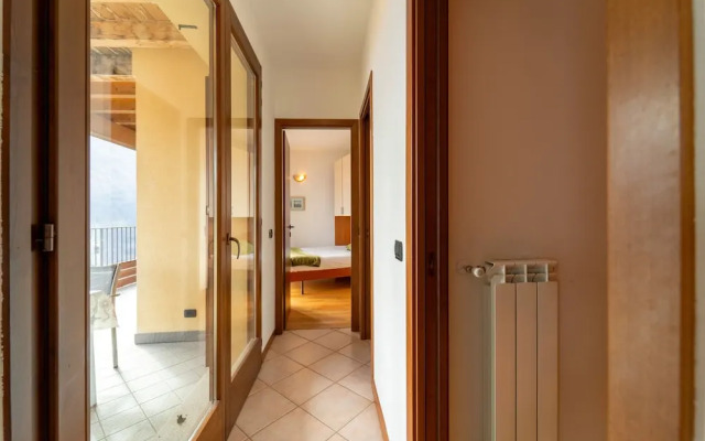 Willow Apartment with Lakeview