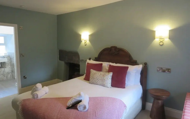 Maes Y Neuadd Country House