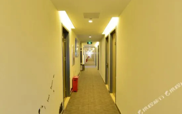 Yangliushu Hotel (Beijing South Railway Station, Majiapu Subway Station)