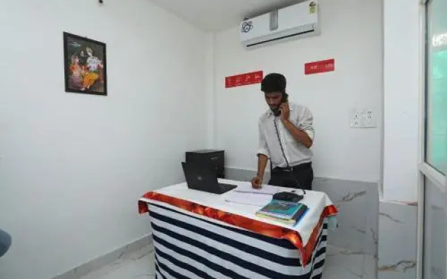 Green Square By OYO Rooms