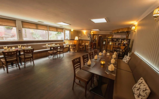 Tigh Na Mara Hotel