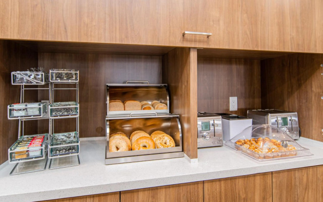 TownePlace Suites by Marriott Brantford and Conference Centre