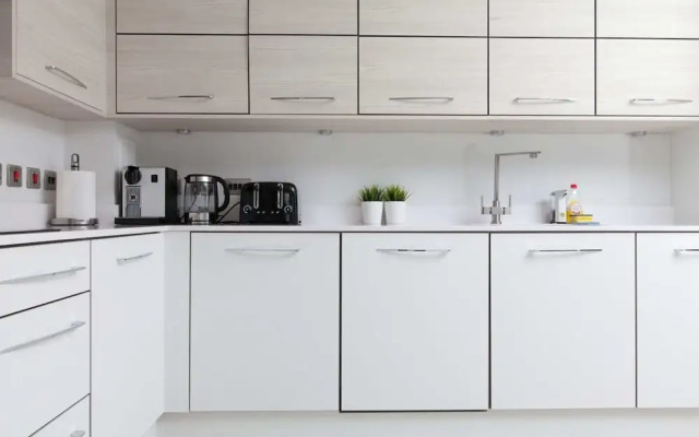 Luxurious Central Edinburgh Apartment - Sleeps 6