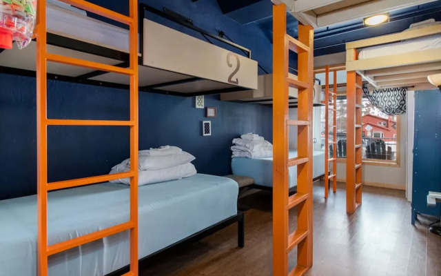 The Bunkhouse - Hostel