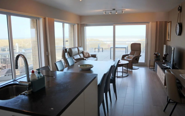 Apartment in Nieuwpoort With Stunning Sea Views