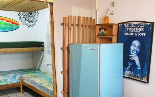 North Point Hostel - Praia do Rosa