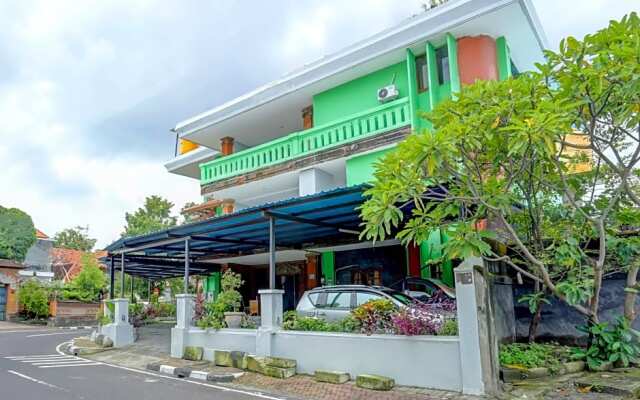 OYO 90089 Hotel Satria Syariah