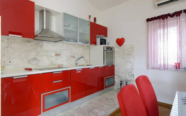 Avema Apartment