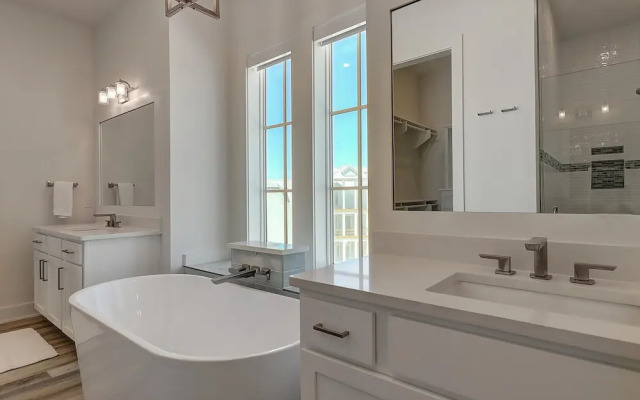 The Great White 306 DAR