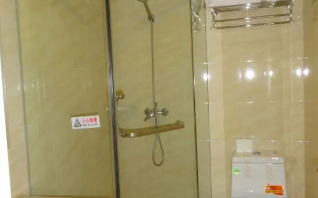 Yuejia Hotel (Shanghai Minhang Jiaoda)