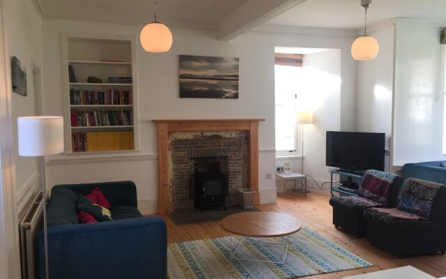 Hartfield House Hostel