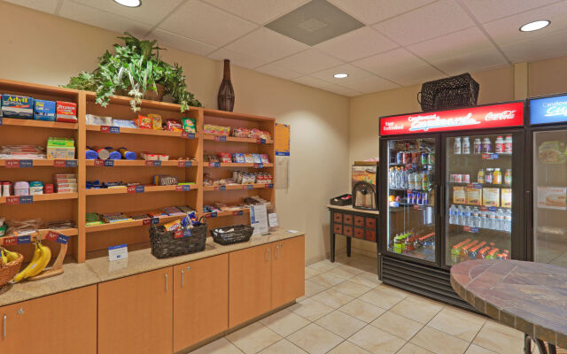 Candlewood Suites Pearl by IHG