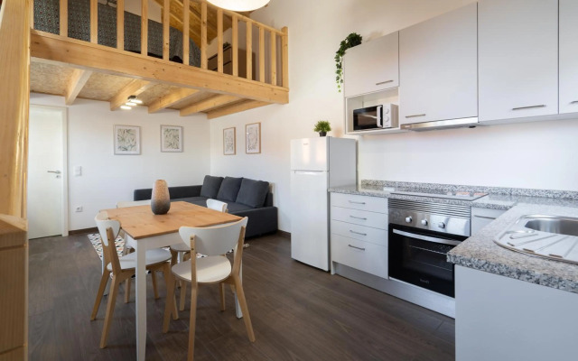 Stylish Duplex House - Terrace & River View