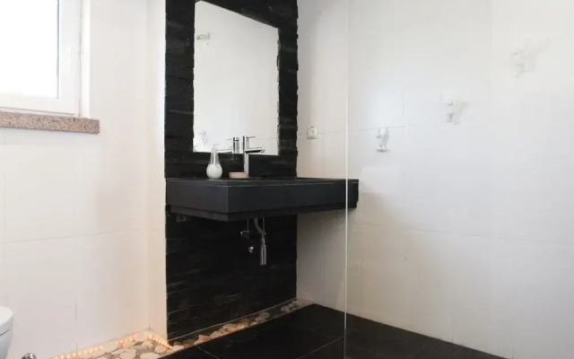 Mira Guincho house with sea view and garden