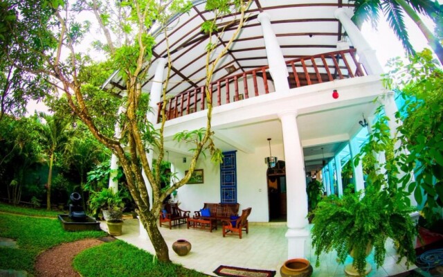 Mothers Place Nimala