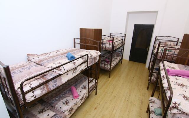 Nizami Street Hostel