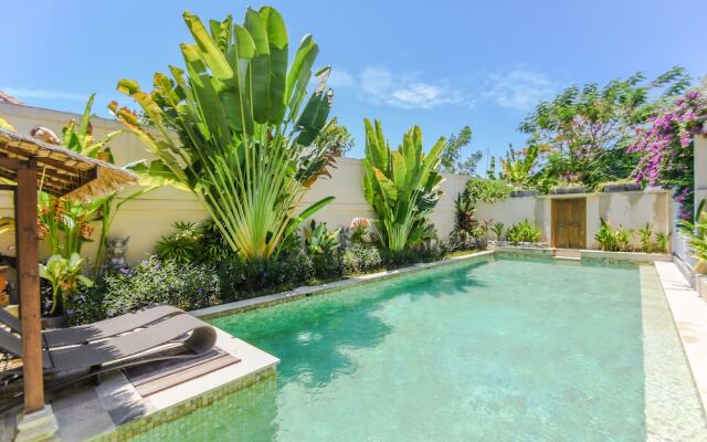 Villa Flamboyan