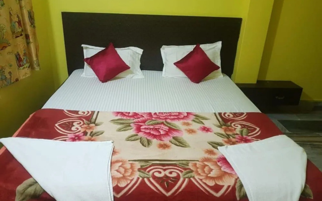 Goroomgo Jully Lodge Puri