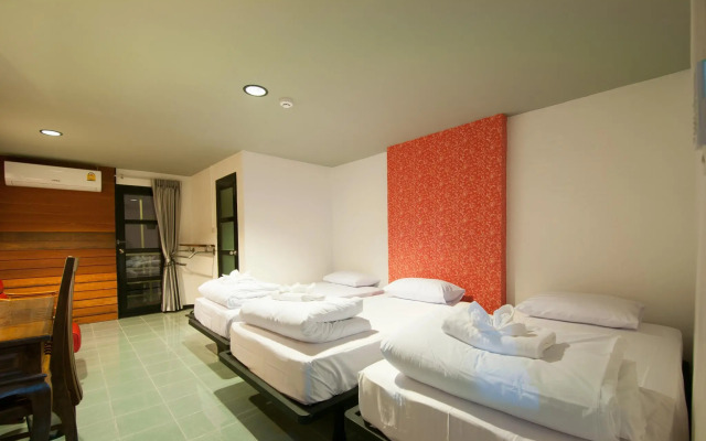 The 8 Factory Hotel Phitsanulok