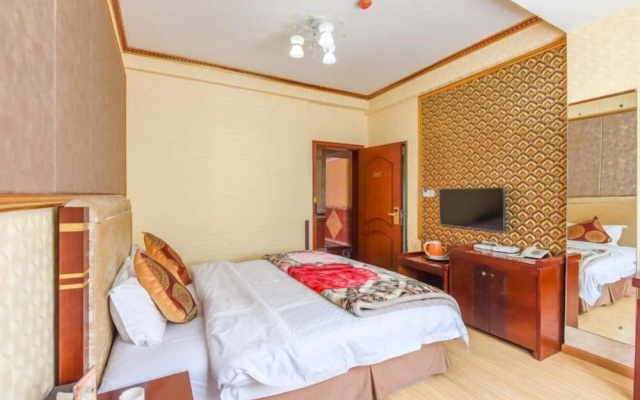 Jinzhu Hotel – Guest Rooms – Danba