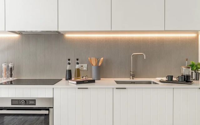 Stratford Apartments by Urban Rest