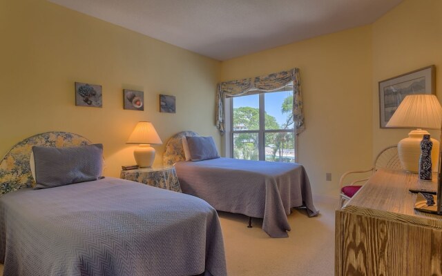 Barrington Court 210