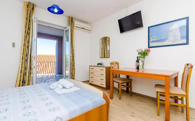 Apartments Zrno