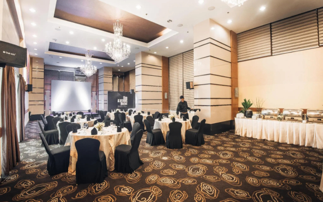A.Venue Suites