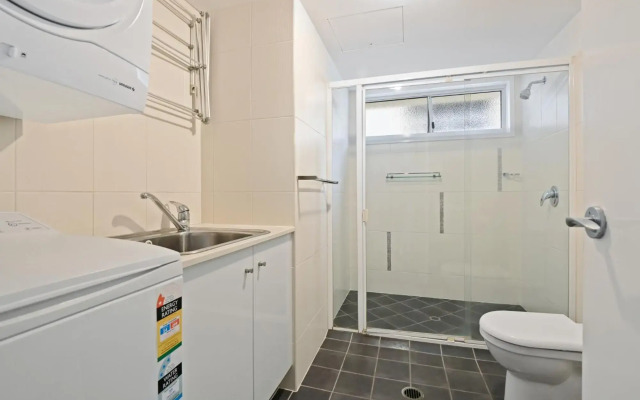 Deep Blue Apartment 1 Tangalooma