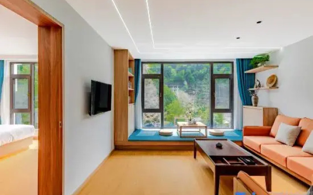 Jianshui Residence (South Gate Store of Huangshan Scenic Area)