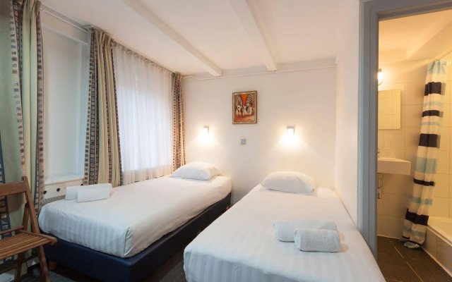 Townhouse Hotel