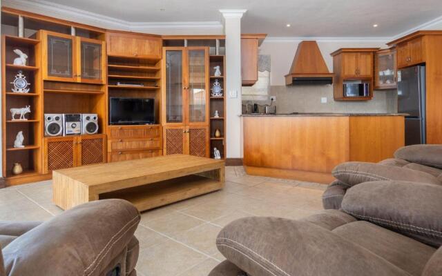 Comp Beach Road 21 - Family Only