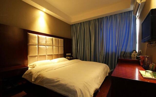 Guilin Hotel Chain Guests 0746