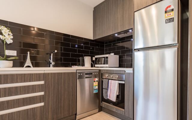 Lovely Apartment Near Myers Park in CBD