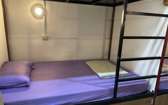 Cozy Beach Hostel