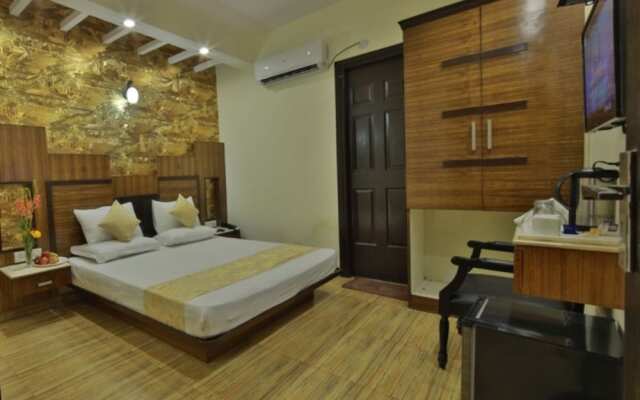 Hotel KNK International