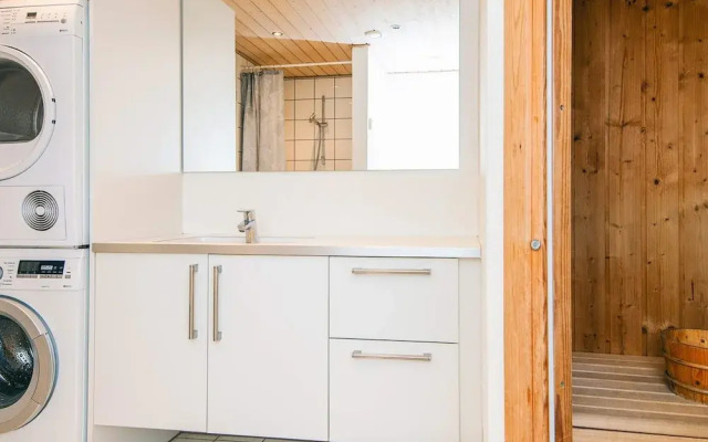 10 Person Holiday Home in Glesborg-by Traum