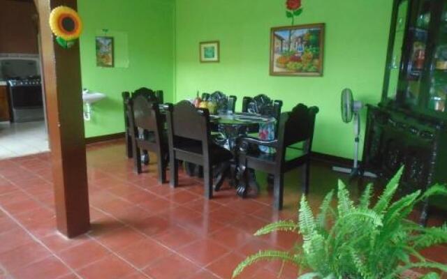 Hostal Las Rosas