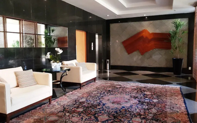 Apartamento em Cond de Luxo em Sao Conrado