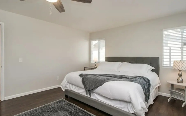 Scottsdale Kierland 3 Bdrm With Sparkling Pool!